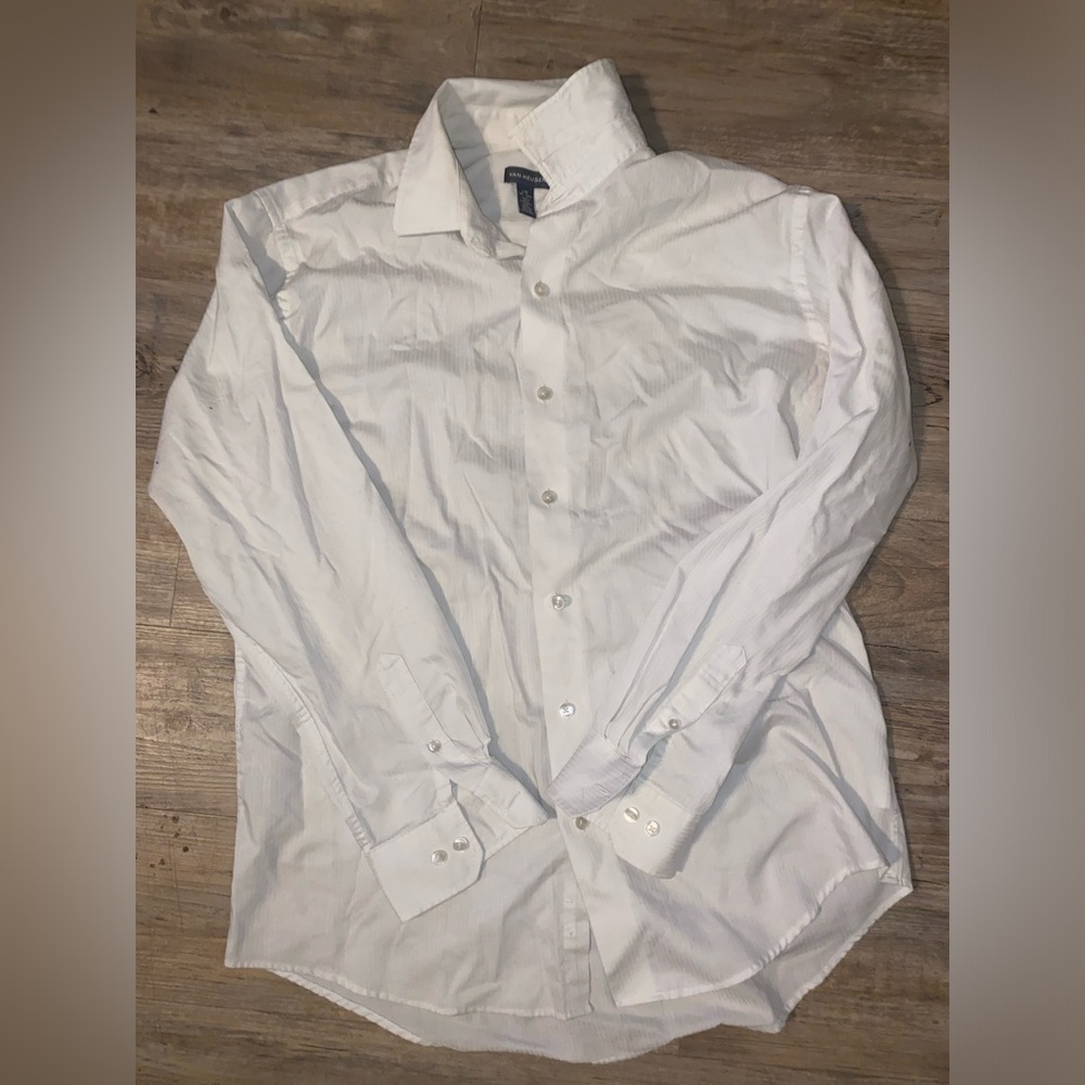 White Van Heusen dress shirt